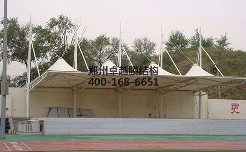 百色<font color='red'>膜結(jié)構(gòu)看臺</font>【百色職業(yè)學院等】設(shè)計施工案例